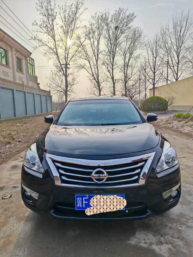 保定16年日产天籁1