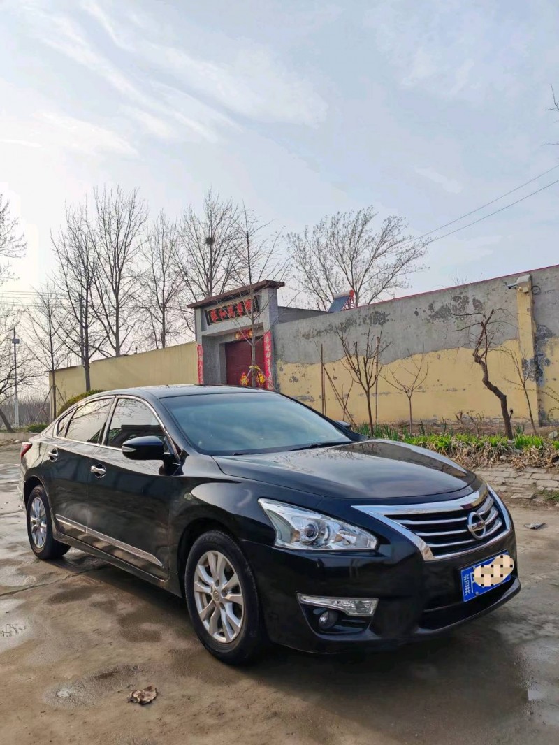 保定16年日产天籁2