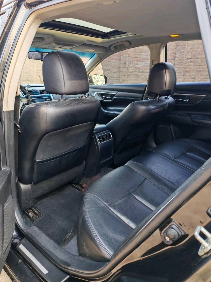 保定16年日产天籁7