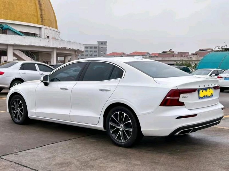 东莞21年沃尔沃S60L9