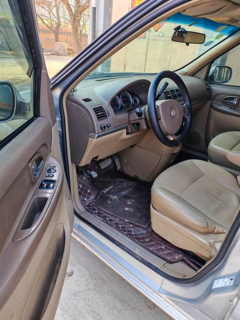 保定14年别克GL84