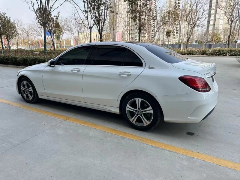 济宁20年奔驰C5