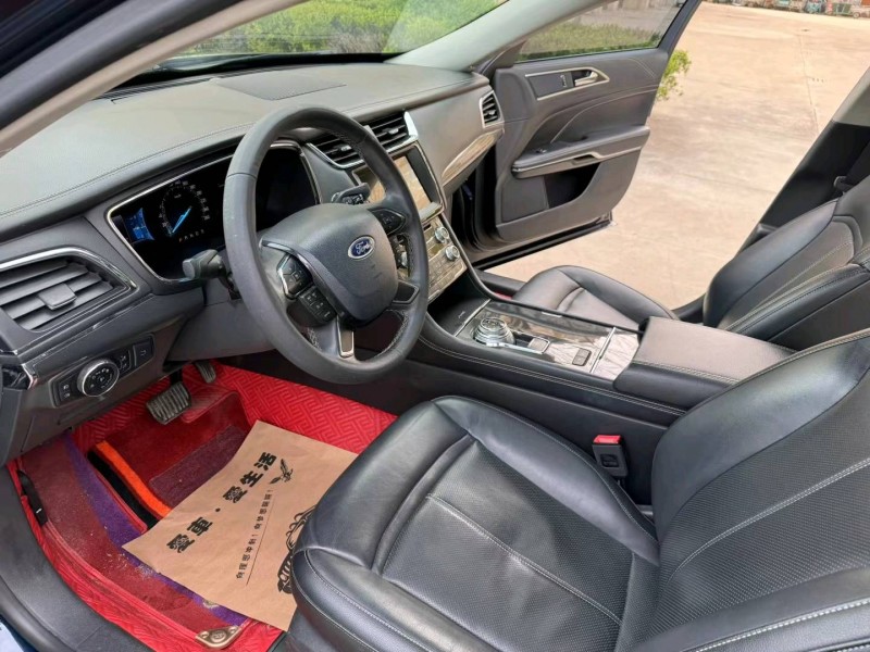 徐州17年福特金牛座5