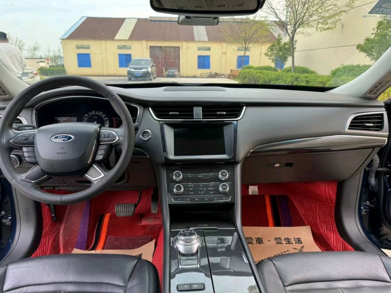 徐州17年福特金牛座7