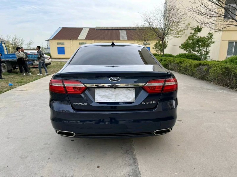 徐州17年福特金牛座9