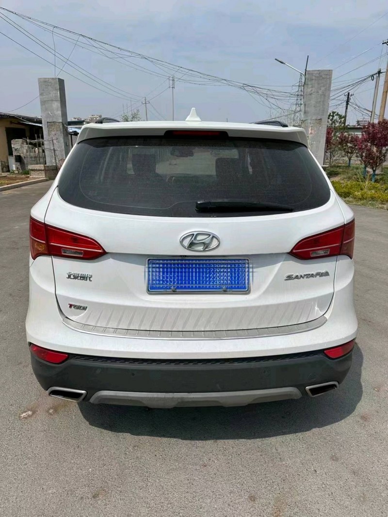 东营16年现代新胜达7