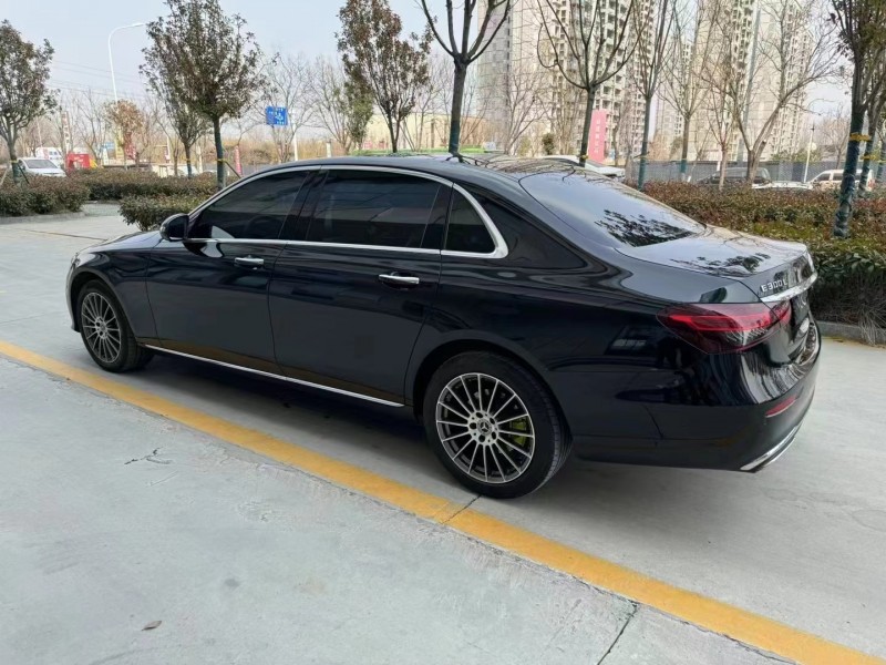 济宁21年奔驰E4