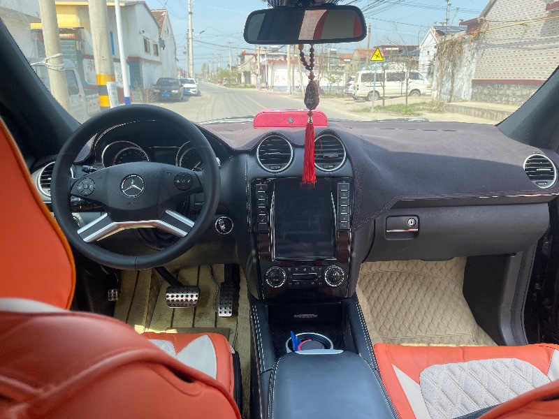 济南13年奔驰GL2