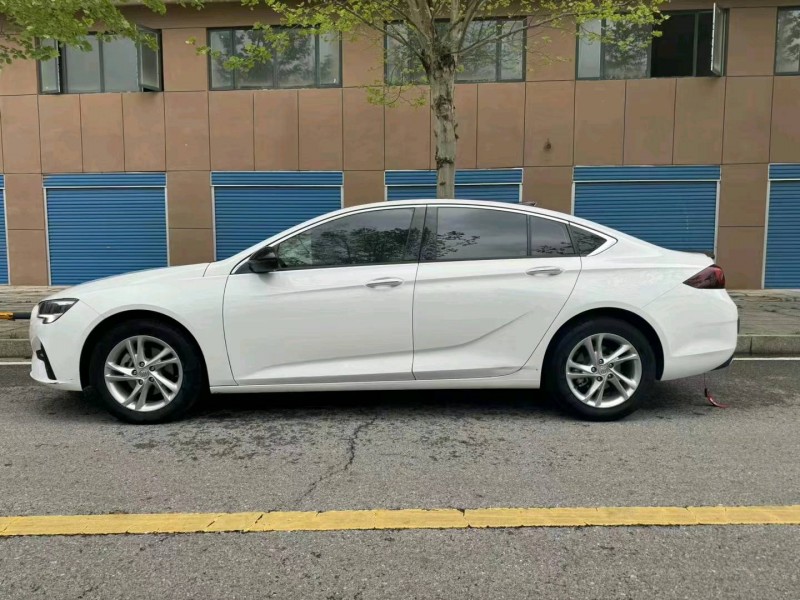 枣庄22年别克君威9