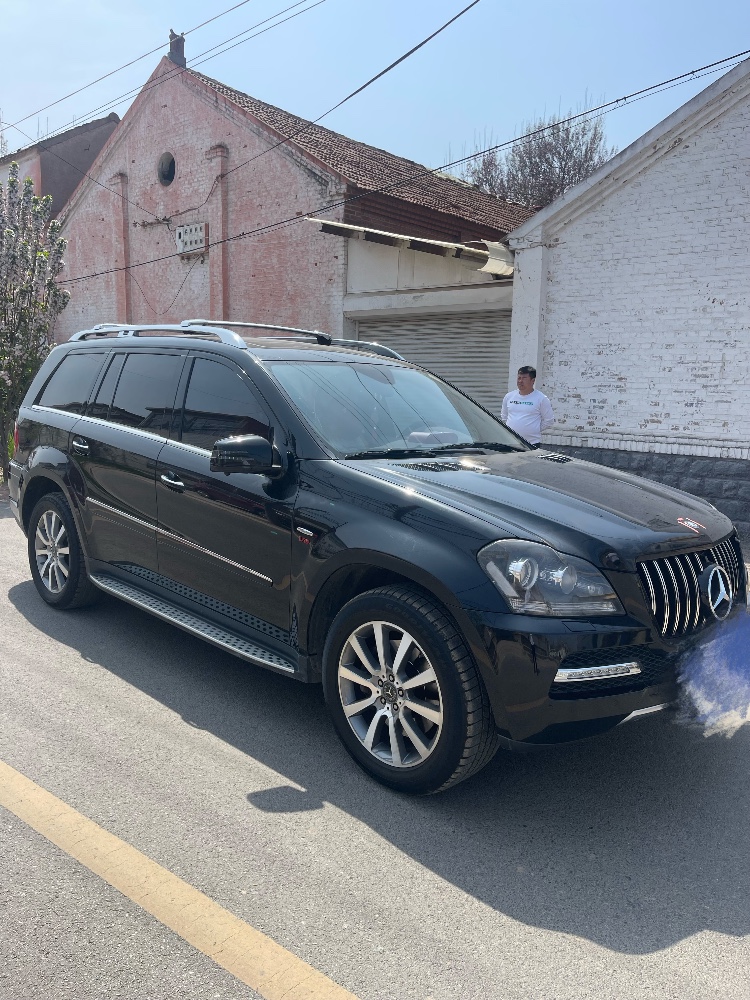 济南13年奔驰GL6