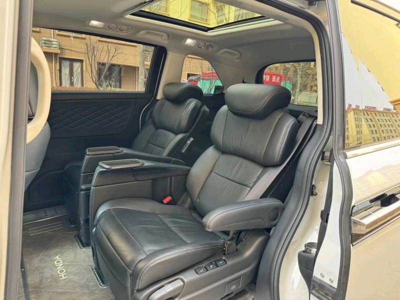 邢台21年本田艾力绅5