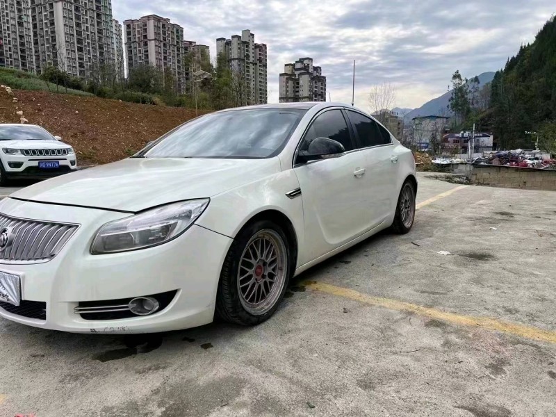 重庆13年别克君威3