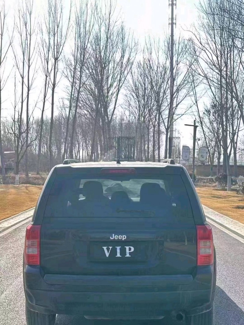 聊城15年Jeep自由客4