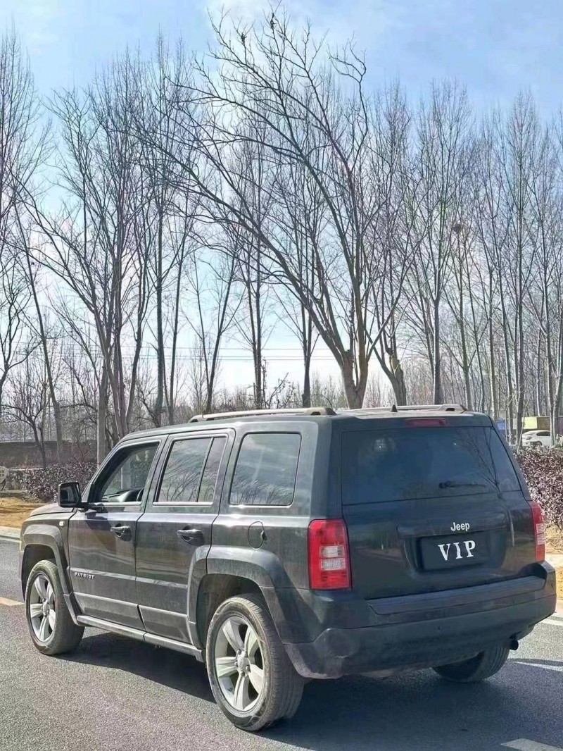 聊城15年Jeep自由客5