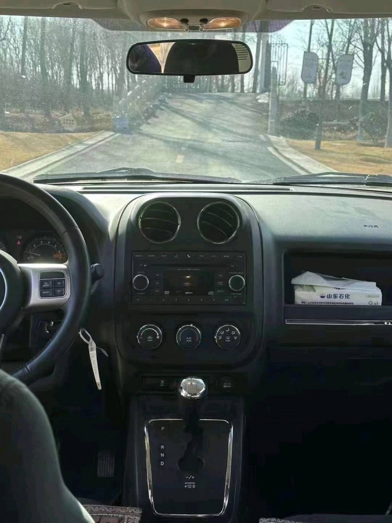 聊城15年Jeep自由客7