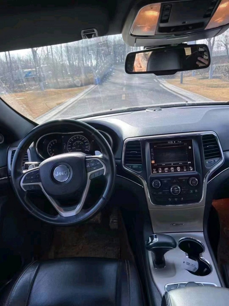 聊城15年Jeep大切诺基7