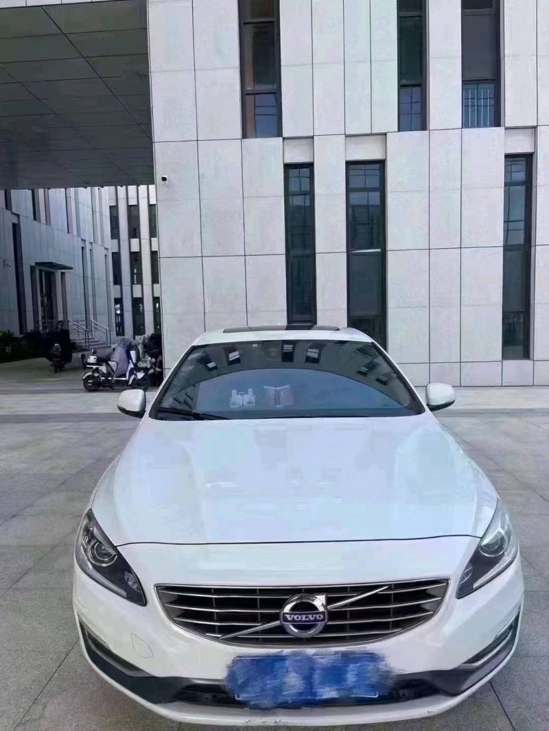 聊城14年沃尔沃S60L1