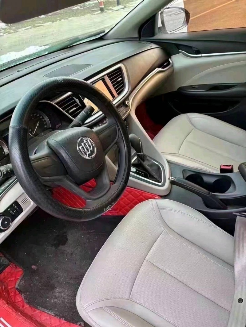 聊城17年别克英朗4