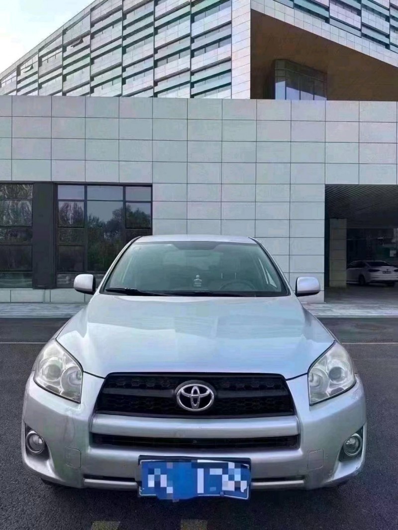 聊城13年丰田RAV41