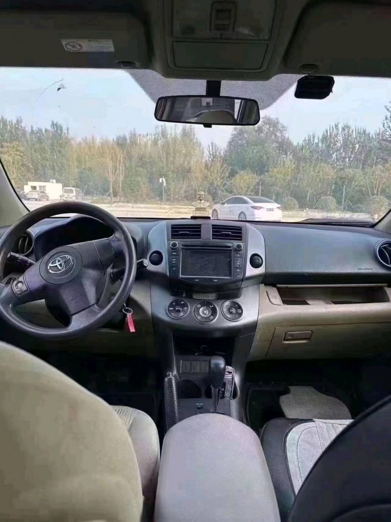 聊城13年丰田RAV48