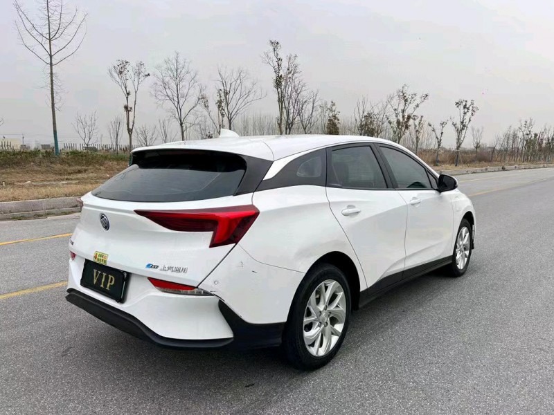 盐城21年别克微蓝8