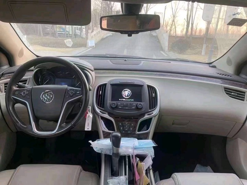 聊城14年别克君越8