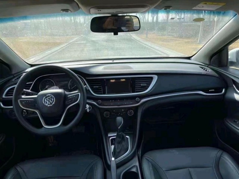 聊城23年别克英朗9