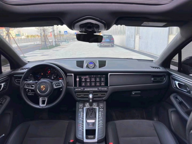珠海21年保时捷Macan4