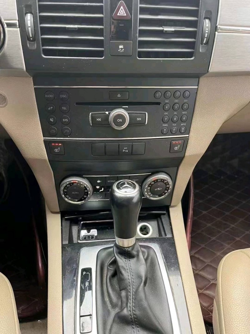 济南12年奔驰GLK3