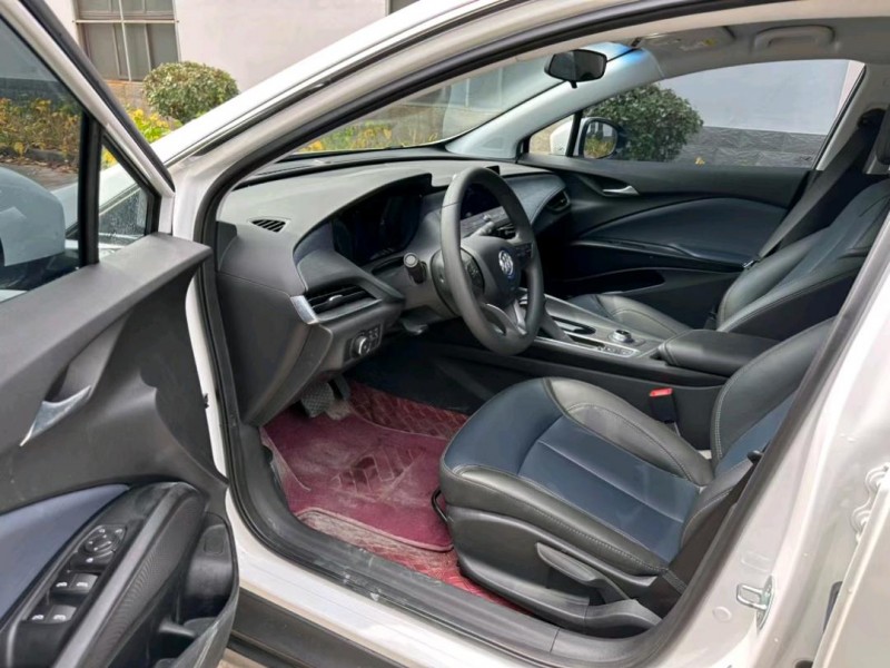 盐城23年别克微蓝5