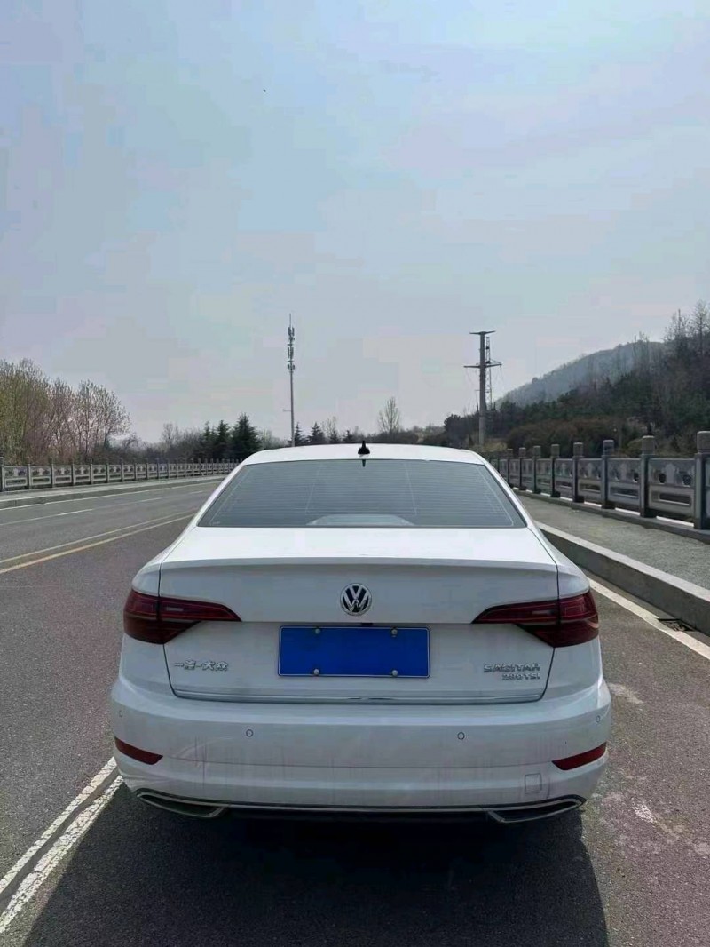 东营21年大众速腾6