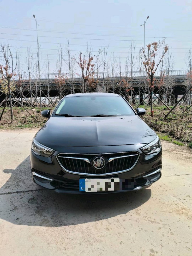 青岛20年别克君威1