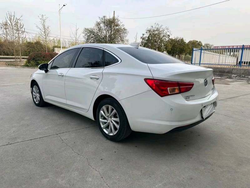 徐州18年别克威朗7