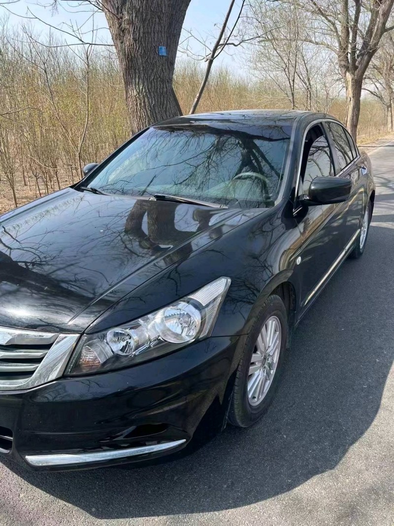 济南13年本田雅阁2