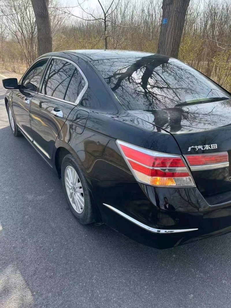 济南13年本田雅阁8