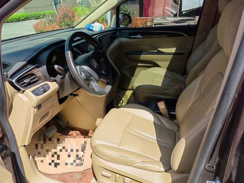 徐州17年别克GL84