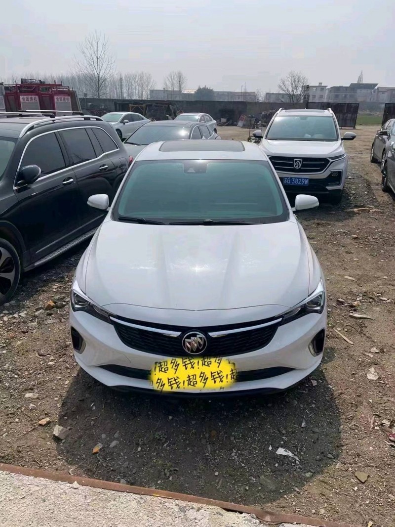 徐州21年别克威朗1