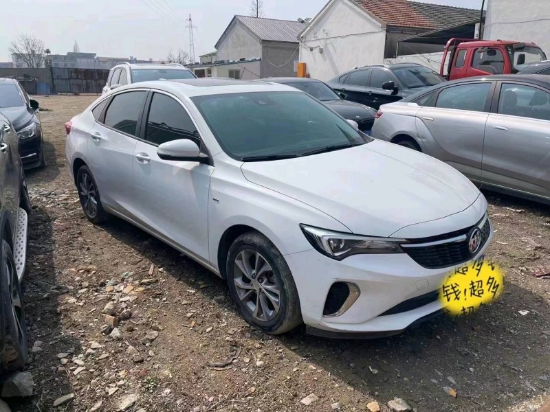 徐州21年别克威朗3