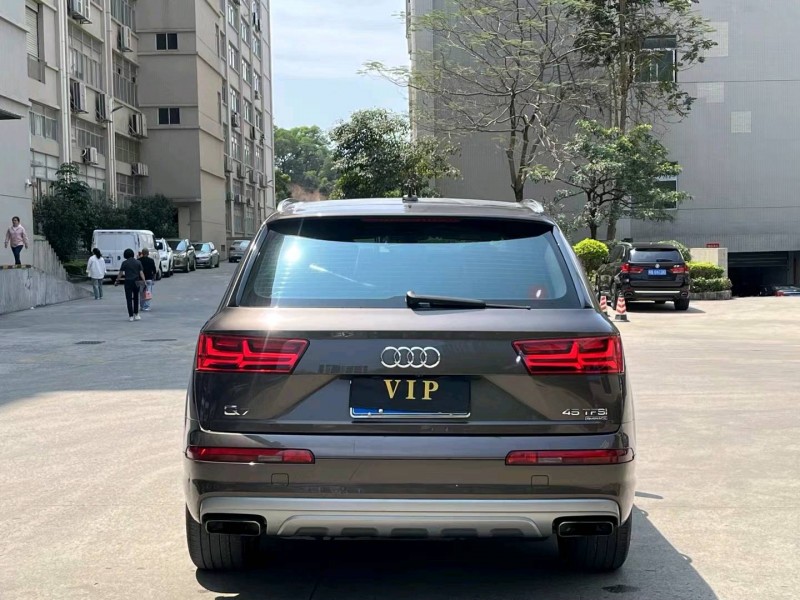 广州16年奥迪Q79