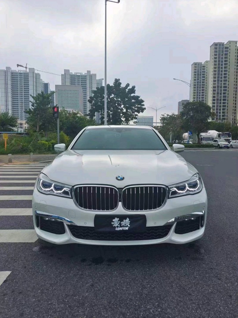 桂林18年寶馬7系1