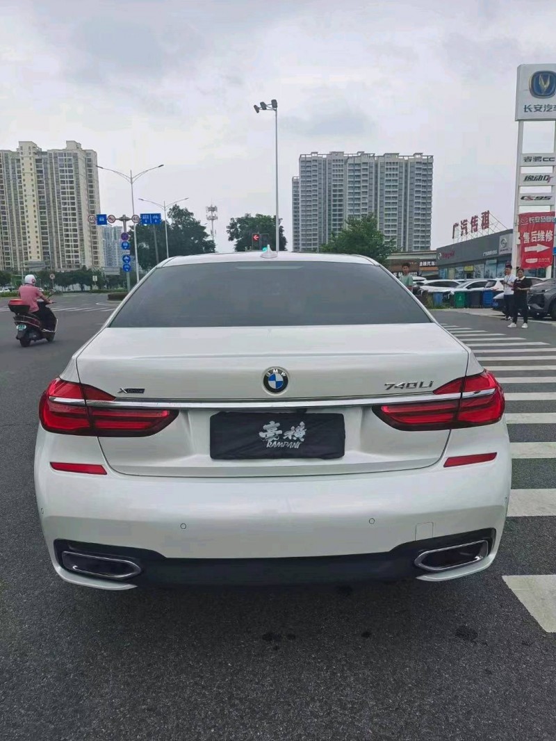 桂林18年寶馬7系3