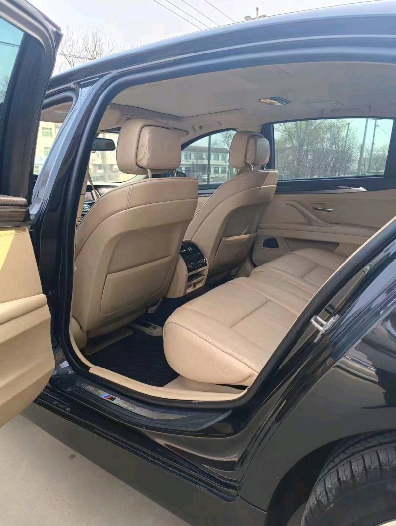 保定12年宝马5系3