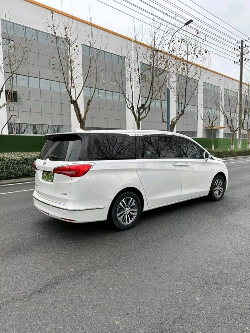 宿迁19年别克GL87