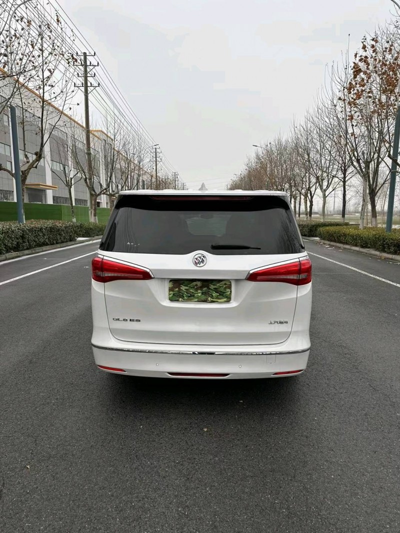 宿迁19年别克GL89