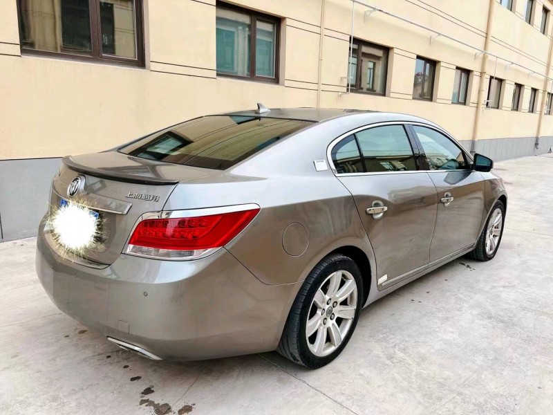 东营09年别克君越8