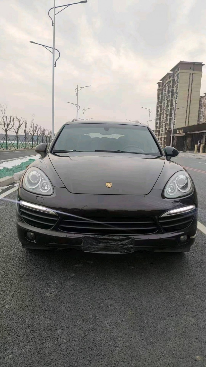 秦皇島12年保時捷卡宴1