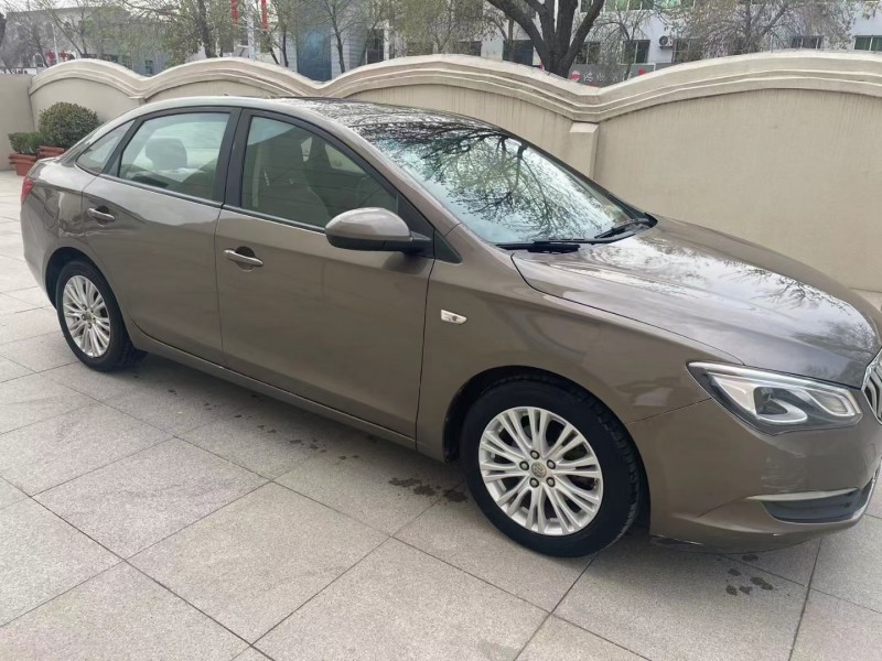 保定16年别克英朗2