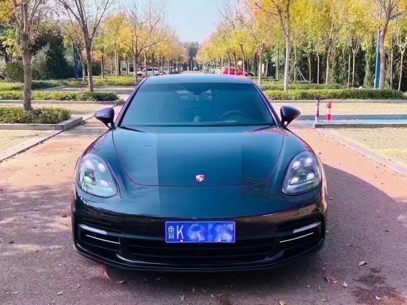 聊城18年保时捷帕拉梅拉1