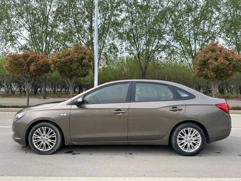 枣庄15年别克英朗7