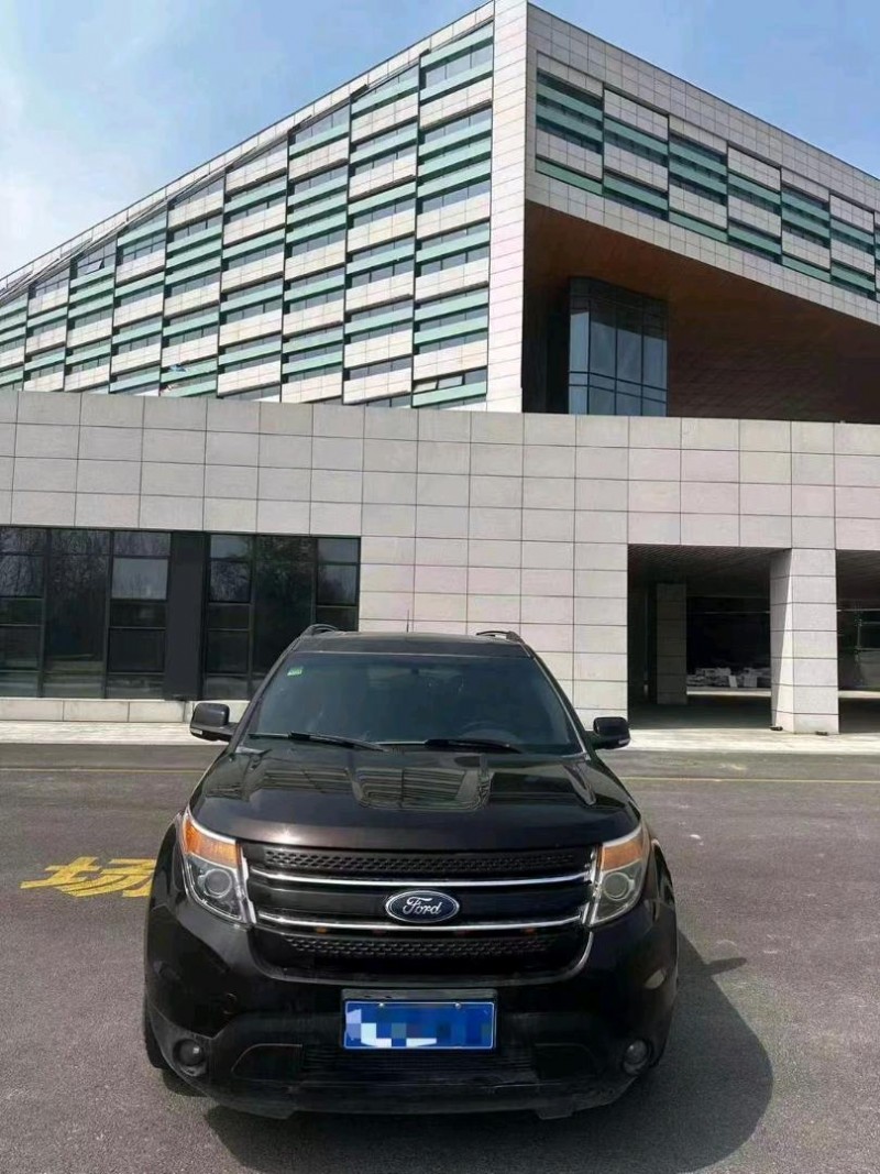 聊城15年福特探险者1